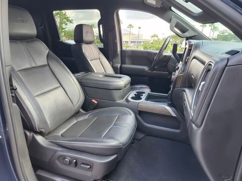 Used 2021 Chevrolet Silverado 1500 High Country image 18