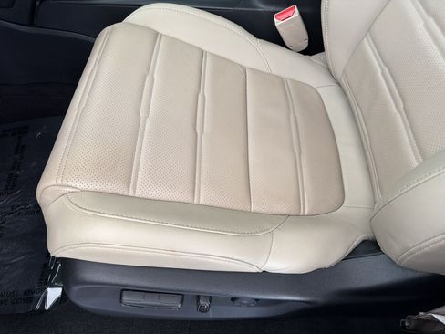Used 2021 Honda CR-V EX-L image 14