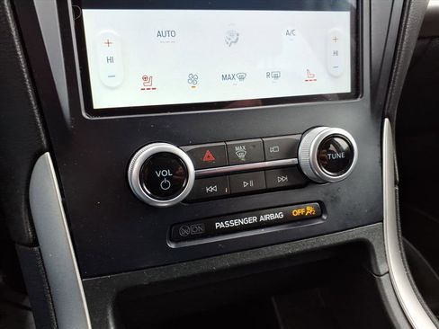 Used 2022 Ford Edge SEL w/ Convenience Package image 19