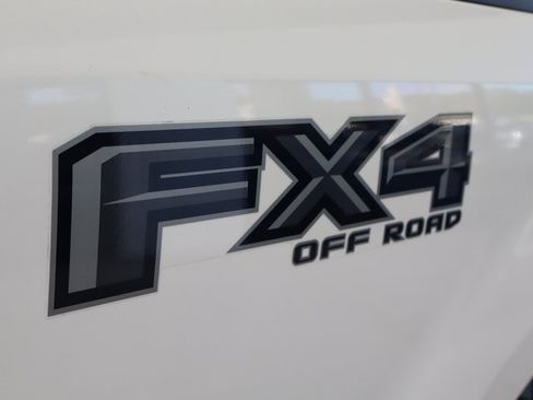 Used 2022 Ford F250 Lariat w/ Black Appearance Package image 59