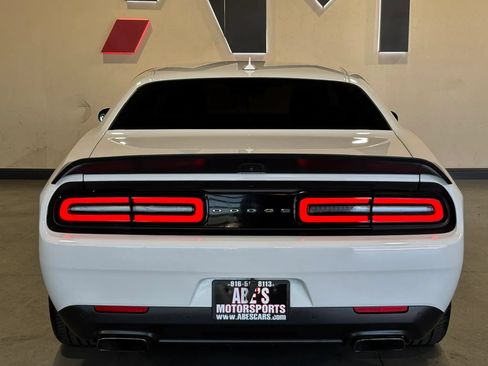 Used 2021 Dodge Challenger R/T Scat Pack RWD image 5