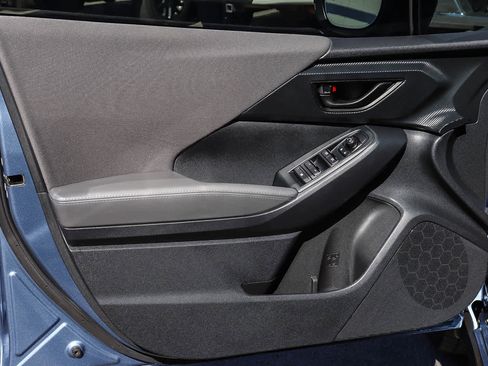 Used 2024 Subaru Crosstrek 2.0i Premium image 21