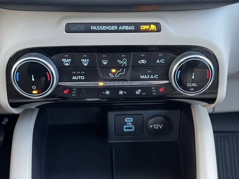 Used 2022 Ford Escape SEL image 23