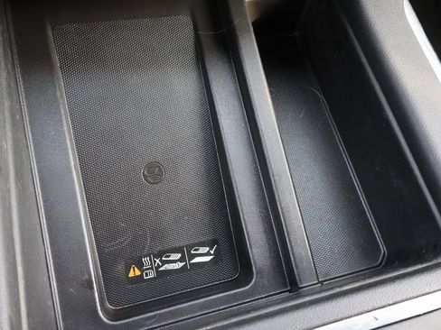 Used 2020 Chevrolet Silverado 3500 LTZ image 16