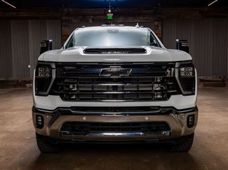 Used 2025 Chevrolet Silverado 3500 LTZ w/ LTZ Plus Package video 2