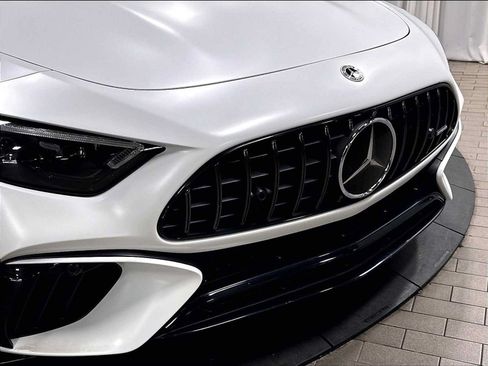 Used 2022 Mercedes-Benz SL 63 AMG 4MATIC image 31