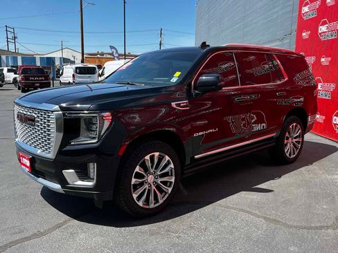 Used 2021 GMC Yukon Denali w/ LPO, Illumination Package AWD/4WD image 3