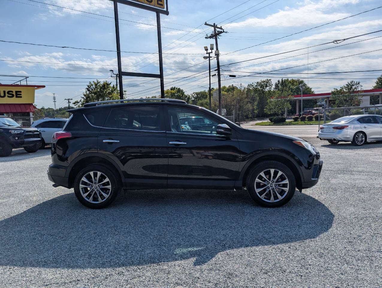 Used 2017 Toyota RAV4 Limited FWD image 5