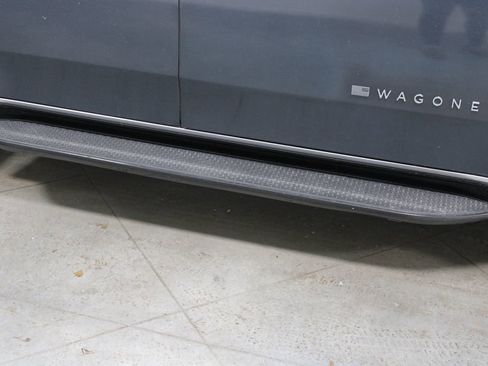 Used 2024 Jeep Wagoneer Series II image 12