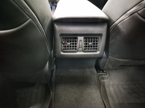 Used 2024 Toyota Camry XLE FWD image 18
