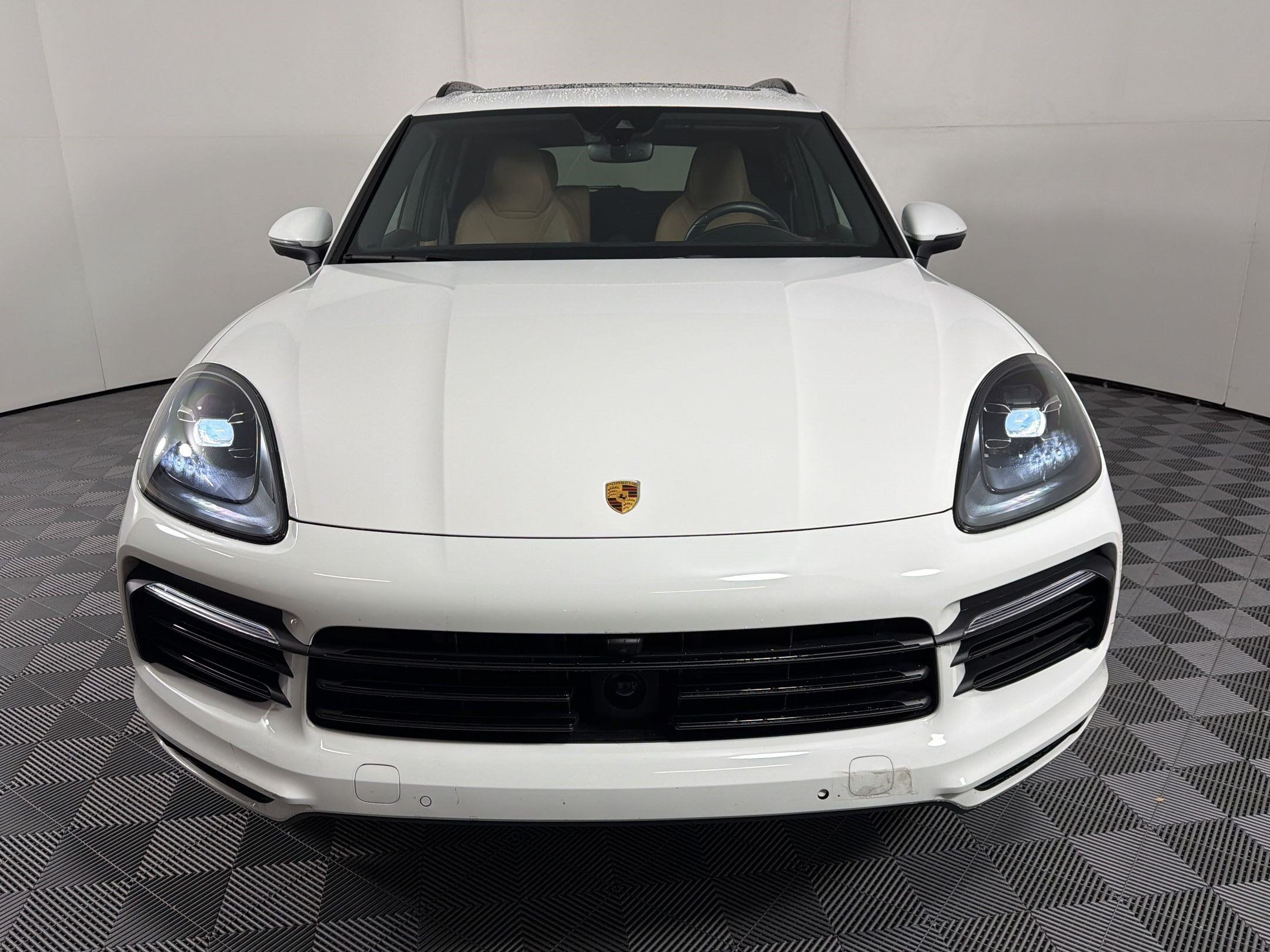 Certified 2023 Porsche Cayenne AWD/4WD image 6