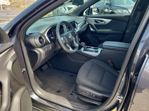 Used 2022 Chevrolet Blazer LT FWD image 11
