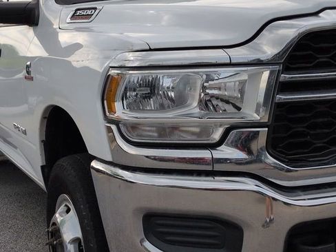 Used 2020 RAM 3500 Tradesman w/ Chrome Appearance Group AWD/4WD image 11