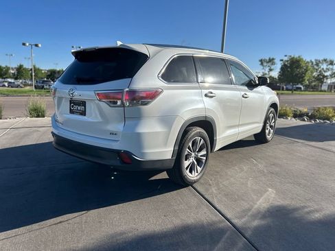 Used 2014 Toyota Highlander XLE FWD image 7