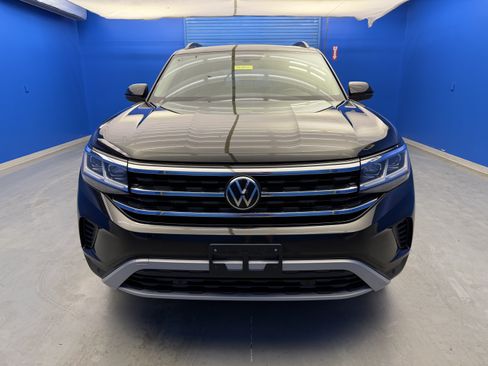 Used 2023 Volkswagen Atlas SE w/ Panoramic Sunroof Package AWD/4WD image 3