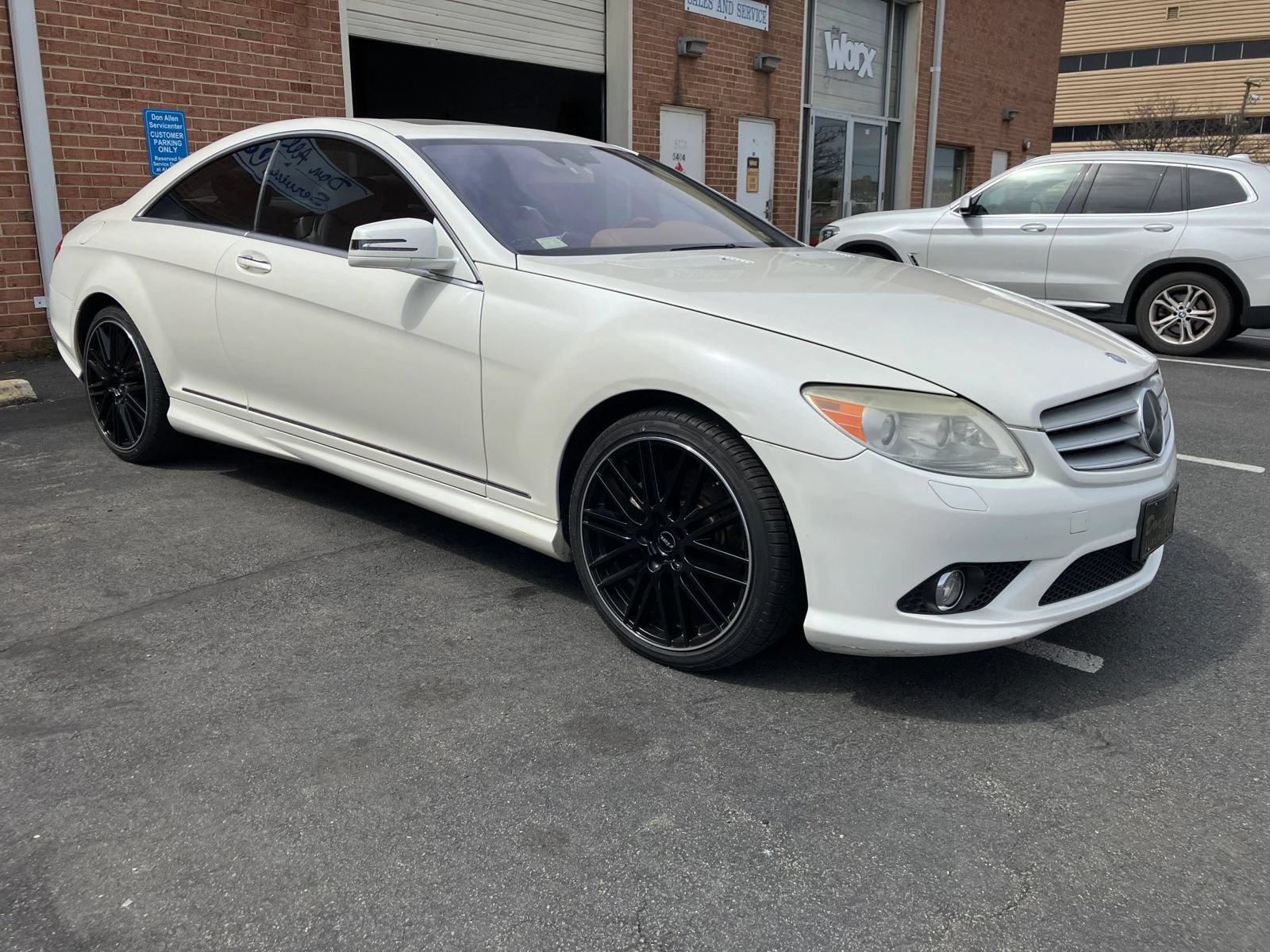 Used 2010 Mercedes-Benz CL 550 4MATIC image 2