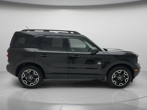 Used 2025 Ford Bronco Sport Outer Banks w/ Outer Banks Tech Package+ AWD/4WD image 4