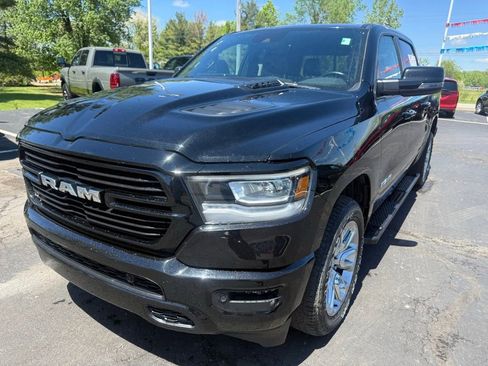 Used 2023 RAM 1500 Laramie AWD/4WD image 7