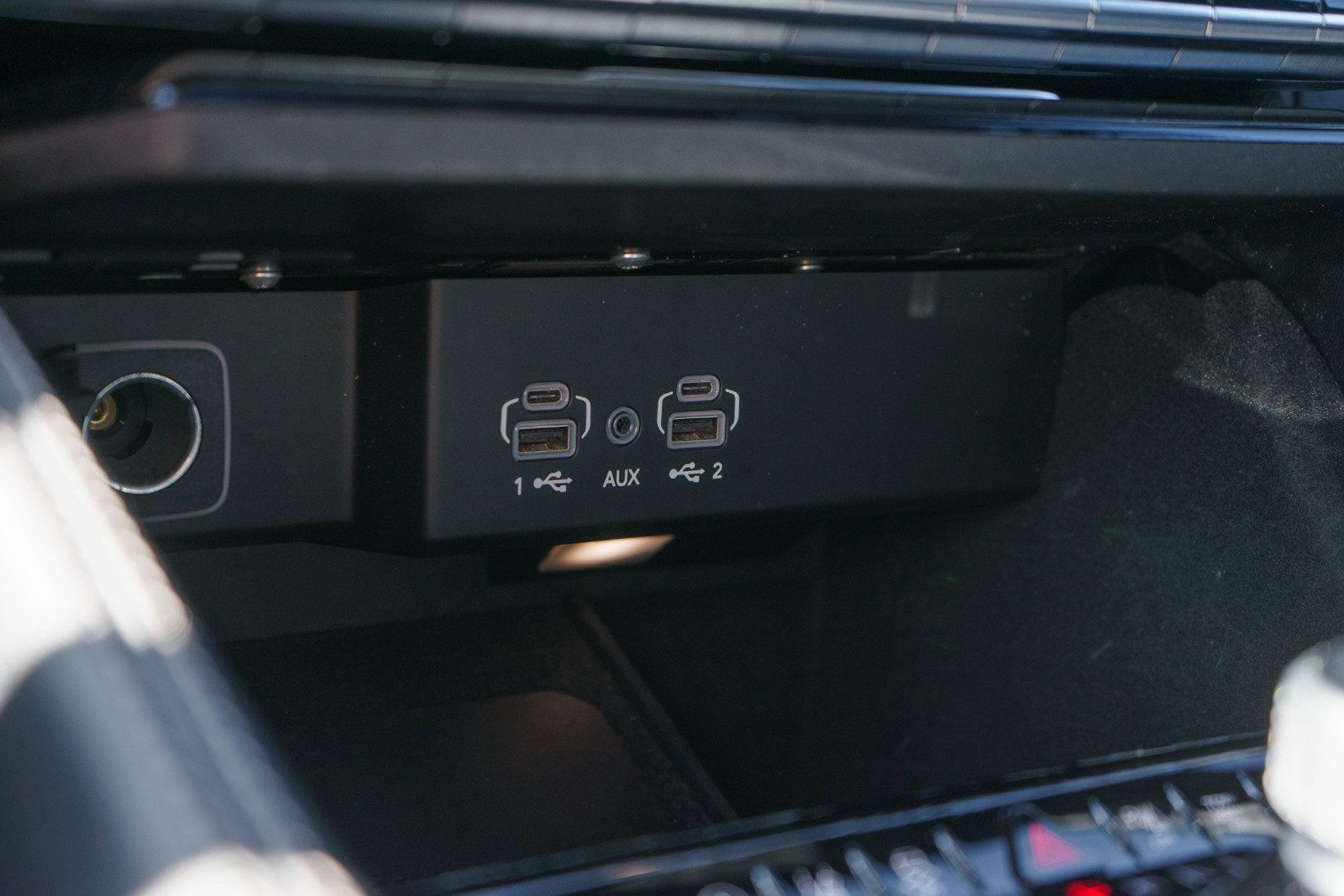 Used 2024 Jeep Wagoneer Series II AWD/4WD image 21