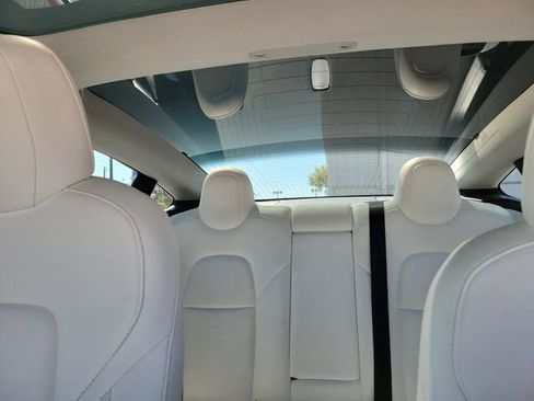 Used 2020 Tesla Model 3 Performance image 30