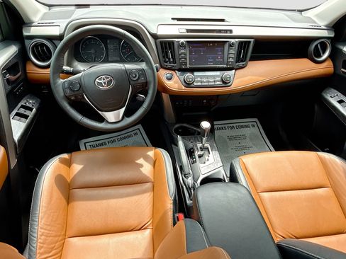 Used 2017 Toyota RAV4 Platinum image 15