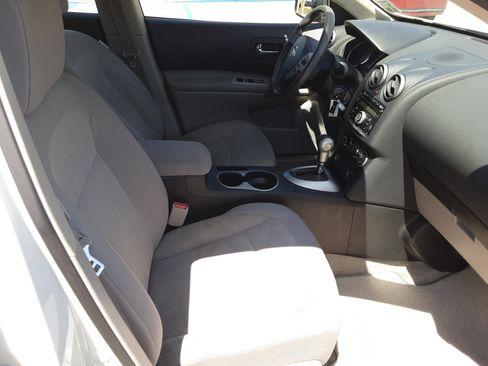 Used 2012 Nissan Rogue S image 17