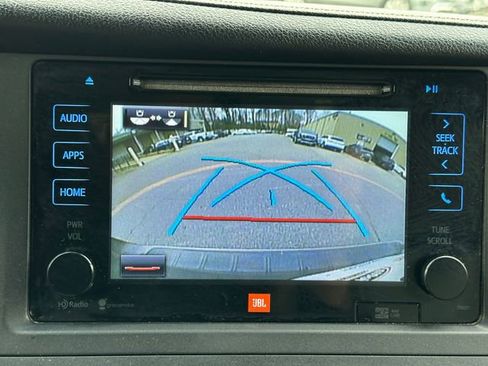 Used 2015 Toyota Sienna Limited Premium image 31