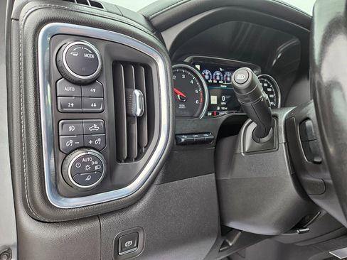 Used 2021 Chevrolet Silverado 1500 High Country w/ Technology Package image 25