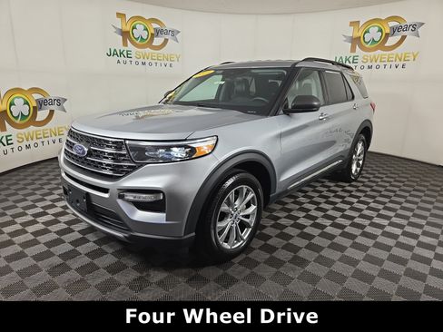 Used 2023 Ford Explorer XLT w/ Equipment Group 202A AWD/4WD image 3
