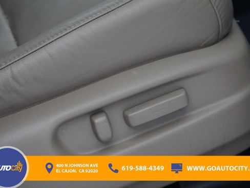 Used 2016 Honda Pilot Touring image 17