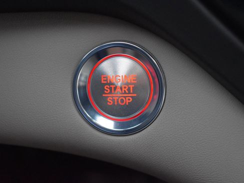 Used 2025 Acura RDX SH-AWD w/ Technology Package image 6