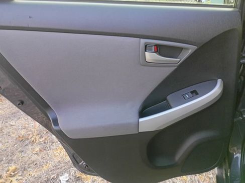 Used 2013 Toyota Prius Three w/ Solar Roof Pkg FWD image 51