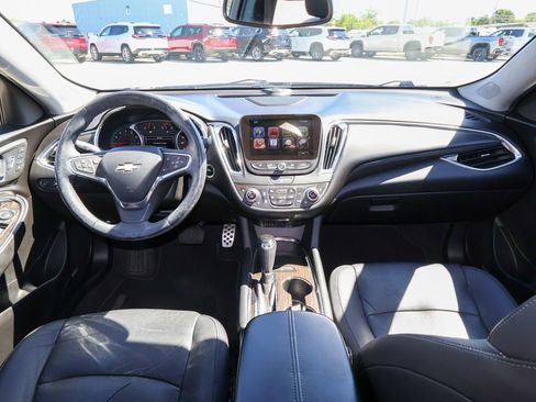 Used 2016 Chevrolet Malibu Premier FWD image 10