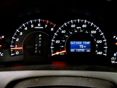Used 2009 Toyota Camry XLE FWD image 22