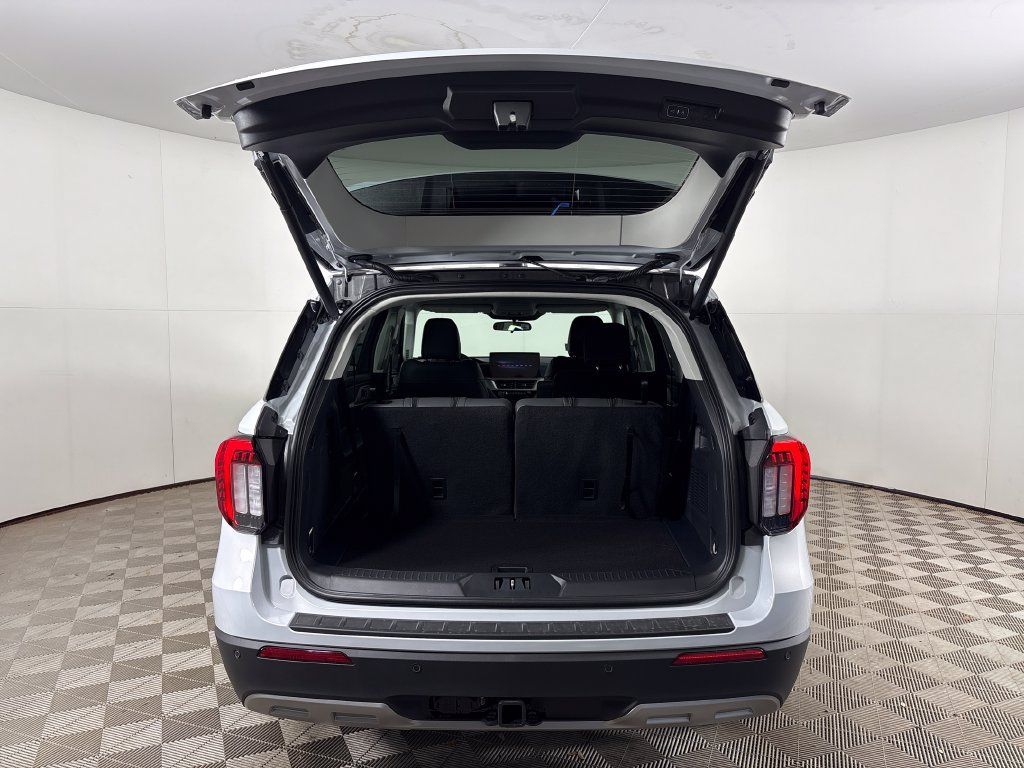 New 2026 Ford Explorer Active w/ Active Comfort Package RWD image 23