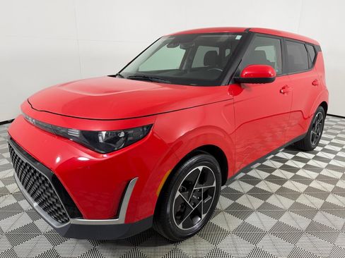 Used 2023 Kia Soul EX FWD image 9