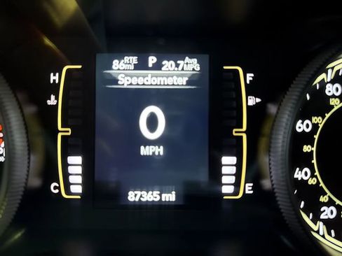 Used 2020 Jeep Cherokee Latitude Plus w/ Cold Weather Group image 23