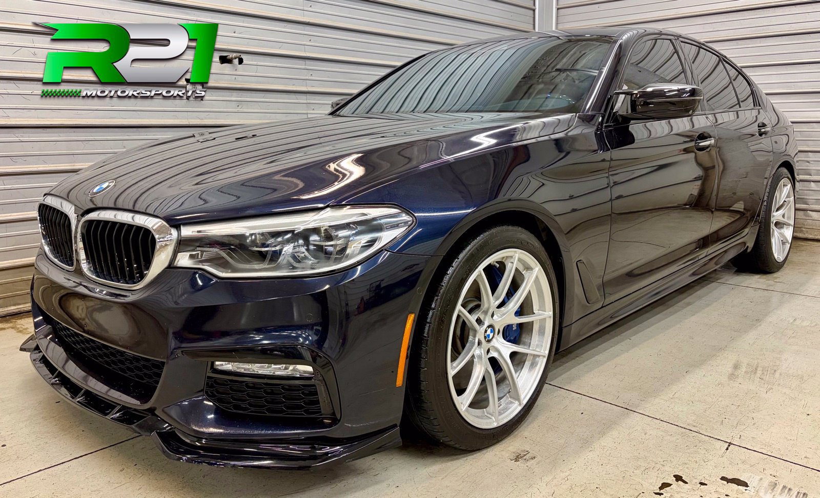 Used 2017 BMW 540i xDrive w/ M Sport Package AWD/4WD image 1