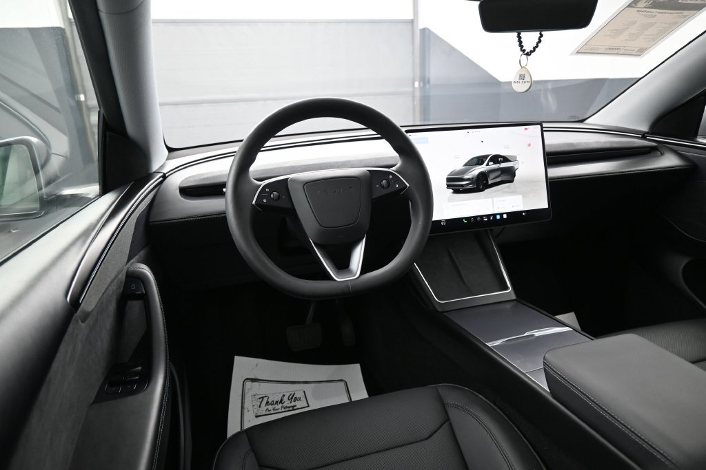 Used 2026 Tesla Model Y Long Range AWD/4WD image 21