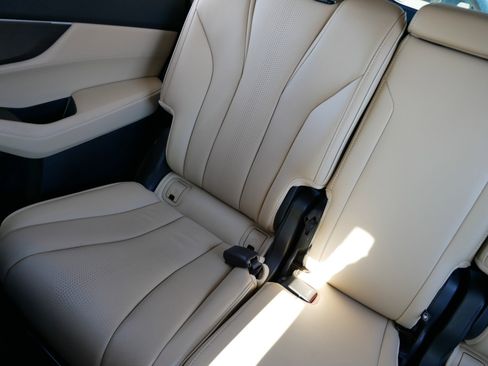 Used 2023 Acura MDX SH-AWD w/ Advance Package image 12