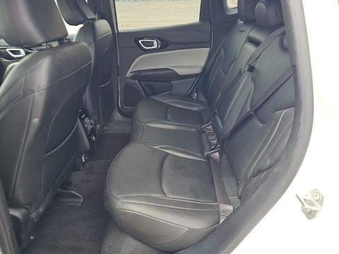 Used 2025 Jeep Compass Limited AWD/4WD image 7
