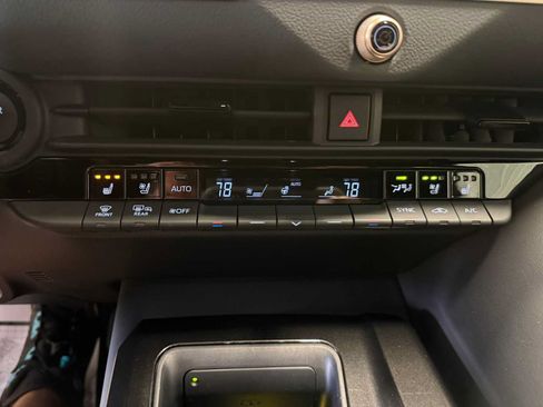Certified 2026 Toyota Crown AWD/4WD image 34