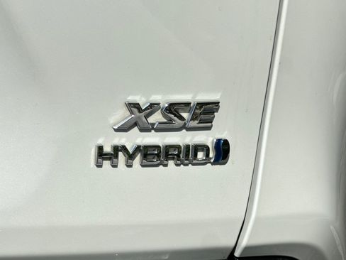 Used 2021 Toyota RAV4 XSE AWD/4WD image 30
