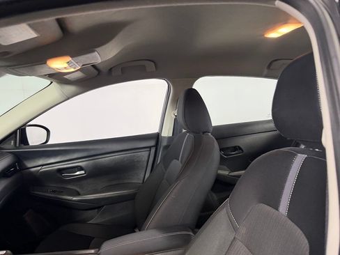 Used 2025 Nissan Sentra SV FWD image 19