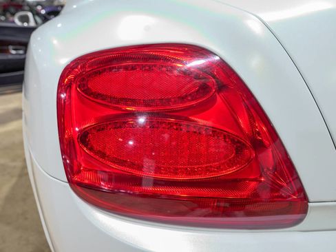 Used 2005 Bentley Continental GT image 30