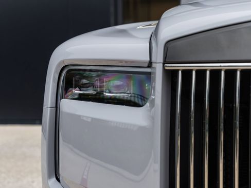 New 2026 Rolls-Royce Cullinan Black Badge image 20