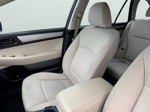 Used 2017 Subaru Outback 2.5i AWD/4WD image 13