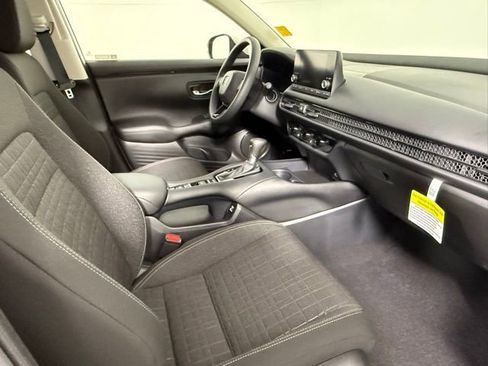 Used 2023 Honda HR-V LX image 46