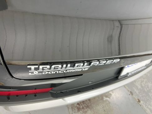 Used 2025 Chevrolet TrailBlazer LT w/ Convenience Package FWD image 25