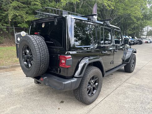 Used 2018 Jeep Wrangler Unlimited Sahara w/ Quick Order Package 24M Moab AWD/4WD image 7